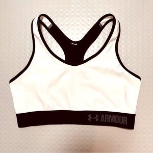 Under Armour sports bra tank crop top dance fits‎ M/L black and white